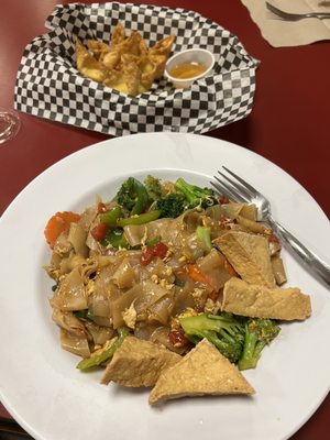 Drunken Noodle by null