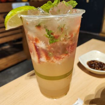 Waffle and Berry - Strawberry mojito - Waffles Near Me - Honolulu, Hawaii