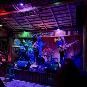 Guanabanas - Clement Aubrey & Full uh vibes perform - Seafood Near Me - Jupiter, Florida