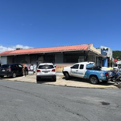 Jimmy's Pollo - Local