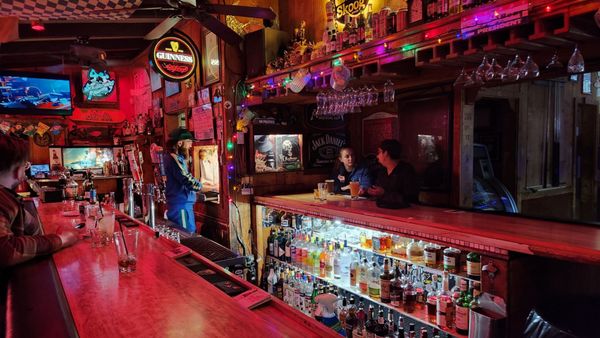 T T Roadhouse by null