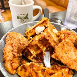 Famous Chicken & Waffle