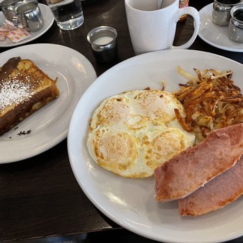 The Blossom Cafe - Eggs and 2 Eggs with Ham - Breakfast & Brunch Near Me - Norridge, Illinois