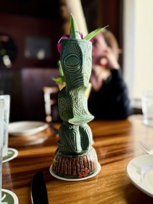 Trader Vic's by null