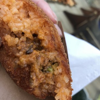 Mercato di Testaccio - Ragu Aracini - Farmers Market Near Me - Rome, RM
