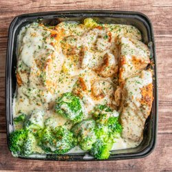 Amirs Kitchen - Amir's Salmon & Shrimp Alfredo!