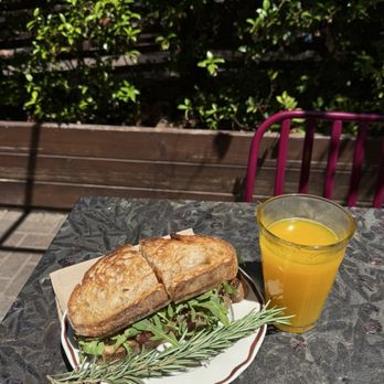 Il Giardino di Lilli - panino coppa, fresh orange juice - Coffee & Tea Near Me - San Diego, California Il Giardino di Lilli - panino coppa, fresh orange juice - Coffee & Tea Near Me - San Diego, California