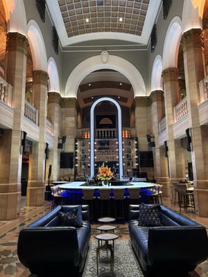 THE MIDLAND HOTEL, Chicago, a Tribute Portfolio Hotel by null