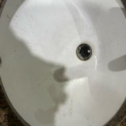 WingHouse Bar & Grill - Nasty sink