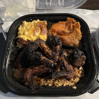 Caribbean Jerk Palace - 4 piece Jerk Wing Dinner (with Mac and Yam) - Caribbean Near Me - Chicago, Illinois Caribbean Jerk Palace - 4 piece Jerk Wing Dinner (with Mac and Yam) - Caribbean Near Me - Chicago, Illinois