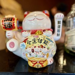 Mountain Flying Fish - Maneki neko