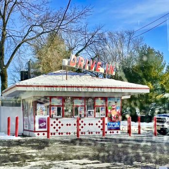 Maple Shade Custard Stand - Maple Shade Custard Stand storefront - Ice Cream & Frozen Yogurt Near Me - Maple Shade, New Jersey Maple Shade Custard Stand - Maple Shade Custard Stand storefront - Ice Cream & Frozen Yogurt Near Me - Maple Shade, New Jersey