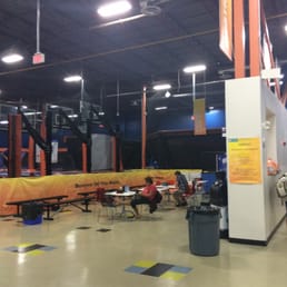 Sky Zone - Trampoline Parks Near Me - Ottawa, Ontario