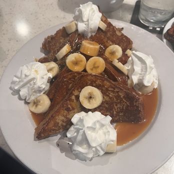Billy G's - Banana foster French toast - Breakfast & Brunch Near Me - Chesterfield, Missouri