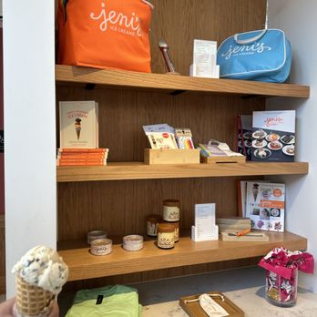 Jeni's Splendid Ice Creams - Ice Cream & Frozen Yogurt Near Me - Arlington, Virginia Jeni's Splendid Ice Creams - Ice Cream & Frozen Yogurt Near Me - Arlington, Virginia