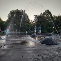 Magnolia Park - Magnolia Park: splash pad