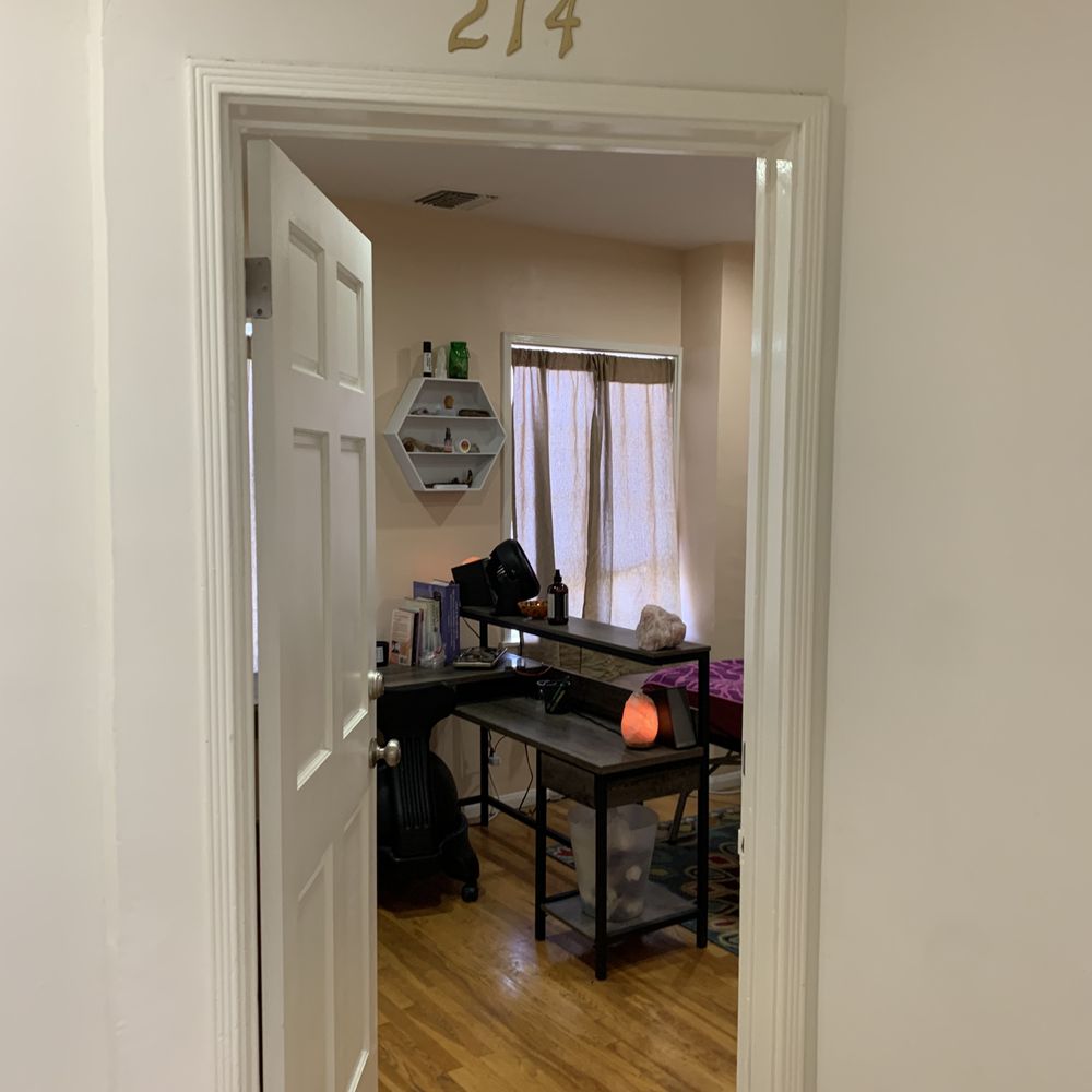 The Tech Neck Method - Office view - Massage Therapy Near Me - North Hollywood, California The Tech Neck Method - Office view - Massage Therapy Near Me - North Hollywood, California