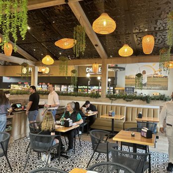 Rokka's Market - Beautiful dining area - Brazilian Near Me - Windermere, Florida