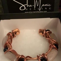 Sha-Manic Healing - Custom healing gem stone bracelets. rose quartz and onyx