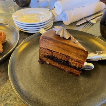Magic Key Terrace - Magic Key Holder Dining - 100 anniversary cake - Wine Bars Near Me - Anaheim, California