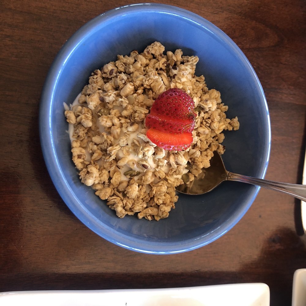 Fabiani's - Granola n yogurt - Italian Near Me - Kihei, Hawaii
