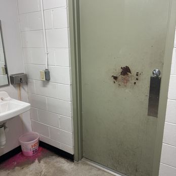 Maplezone Sports Institute - Gross and hand dryers didn't work. No paper towels. - Sports Clubs Near Me - Aston, Pennsylvania Maplezone Sports Institute - Gross and hand dryers didn't work. No paper towels. - Sports Clubs Near Me - Aston, Pennsylvania