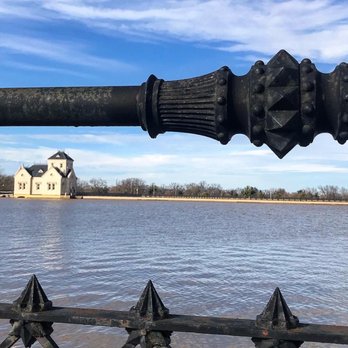 Crescent Hill Reservoir - Landmarks & Historical Buildings Near Me - Louisville, Kentucky