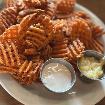 Froth Brewing Co. - Sweet potatoe waffle fries with marshmallow dip. Called something like leggo my eggo... - Breweries Near Me - Buffalo, New York Froth Brewing Co. - Sweet potatoe waffle fries with marshmallow dip. Called something like leggo my eggo... - Breweries Near Me - Buffalo, New York