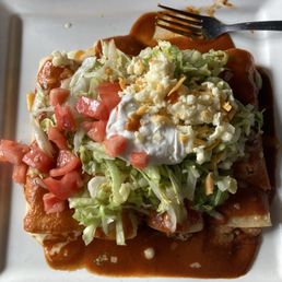 Enchiladas Supreme with enchilada sauce instead of the menu cheese sauce... delicious! Enchiladas Supreme with enchilada sauce instead of the menu cheese sauce... delicious!
