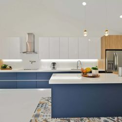 Smart Solutions Deco - Kitchen renovation. Ready for cooking and entertaining a bunch.