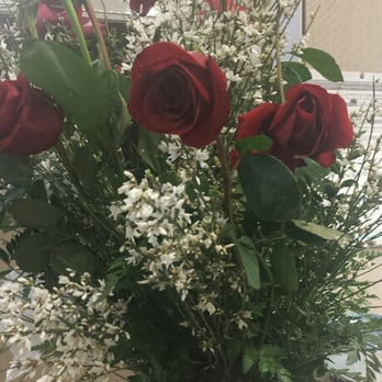 Antelope Valley Florist - not even 24 hours from the delivery my flowers look like this.. :( - Florists Near Me - Lancaster, California Antelope Valley Florist - not even 24 hours from the delivery my flowers look like this.. :( - Florists Near Me - Lancaster, California
