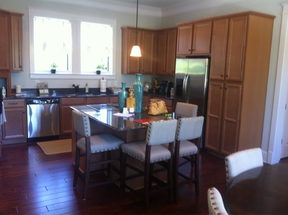 TOLLGATE VILLAGE Updated August 2024 10 Photos 2050 Toligate Blvd