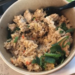 Tasty Beat - Hot pot del día con arroz pollo y camarones $4.500
