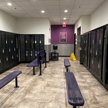 planet fitness dressing room PLANET FITNESS - Updated July 2026 - 63 Photos & 50 Reviews - 33890 S  Gratiot Ave, Clinton Township, Michigan - Gyms - Phone Number