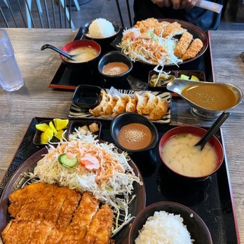 Hako - Hako tonkatsu Gyoza Chicken katsu - Sushi Bars Near Me - Irvine, California