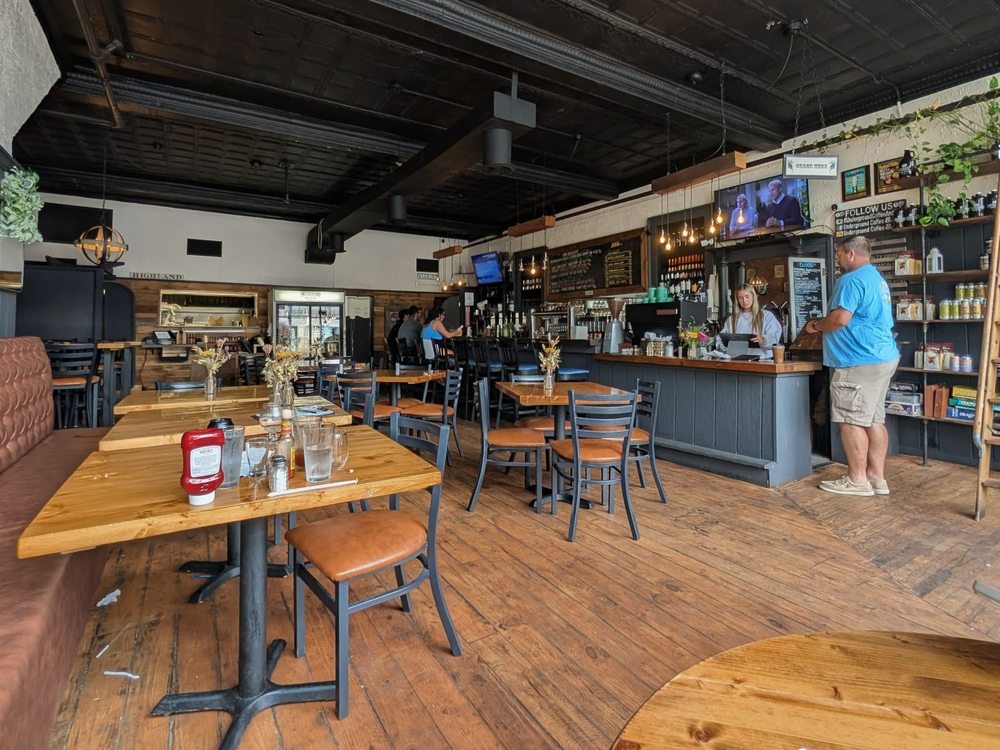 Underground Coffee & Ales