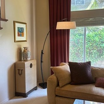 Light Gallery Plus - standing light - Lighting Fixtures & Equipment Near Me - Encinitas, California