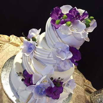 Pierre's Cakes - Our perfect Wedding Cake - Bakeries Near Me - Winnetka, California
