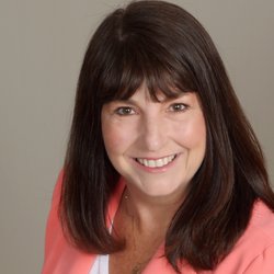 Farmers Insurance - Monique Stuart - Farmers Insurance Agent
