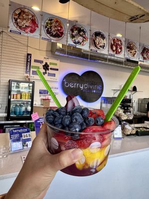 Berry Divine Acai Bowls by null
