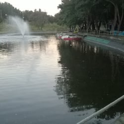 Parque Ávila Camacho - Laguna con lanchitas