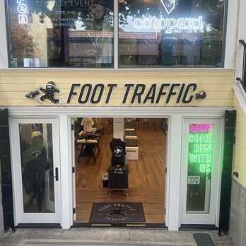 Foot Traffic - Shoes for outdoor activities - Shoe Stores Near Me - Portland, Oregon Foot Traffic - Shoes for outdoor activities - Shoe Stores Near Me - Portland, Oregon