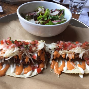 La Carnita - Mexican Near Me - Toronto, Ontario