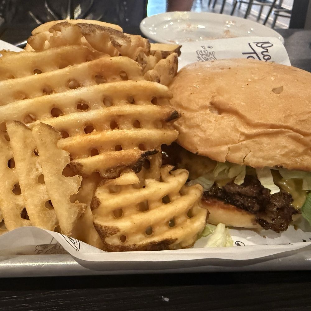 DropTop Pizza - Smash burger with amazing crisp waffle fries, better than Chick-fil-A! - Pizza Near Me - Saline, Michigan
