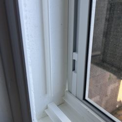 1-800-HANSONS - Window not correct sizr