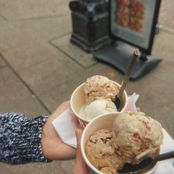 Salt & Straw - Thanksgiving flavors - Ice Cream & Frozen Yogurt Near Me - Seattle, Washington Salt & Straw - Thanksgiving flavors - Ice Cream & Frozen Yogurt Near Me - Seattle, Washington