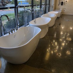 Ferguson Home - Bathtub selection