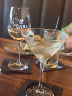 Pearl Tavern by null