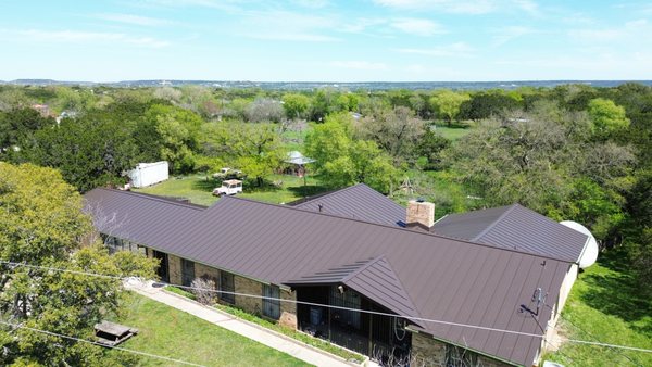 Lightning Metal Roofing Logo