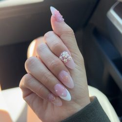 RED Nail Studio - So in love with these nails